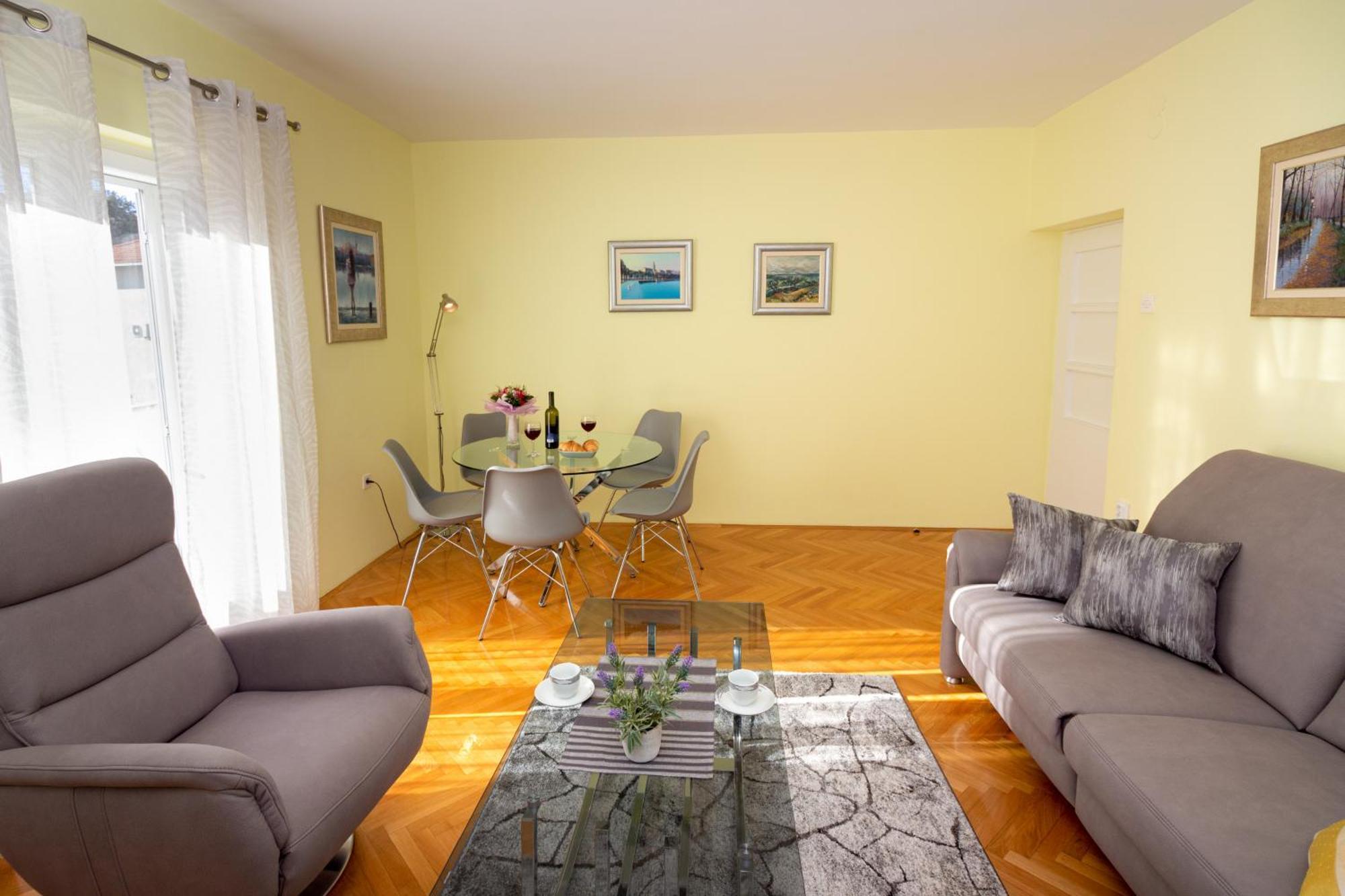 Apartment Fortunella Spalato Esterno foto